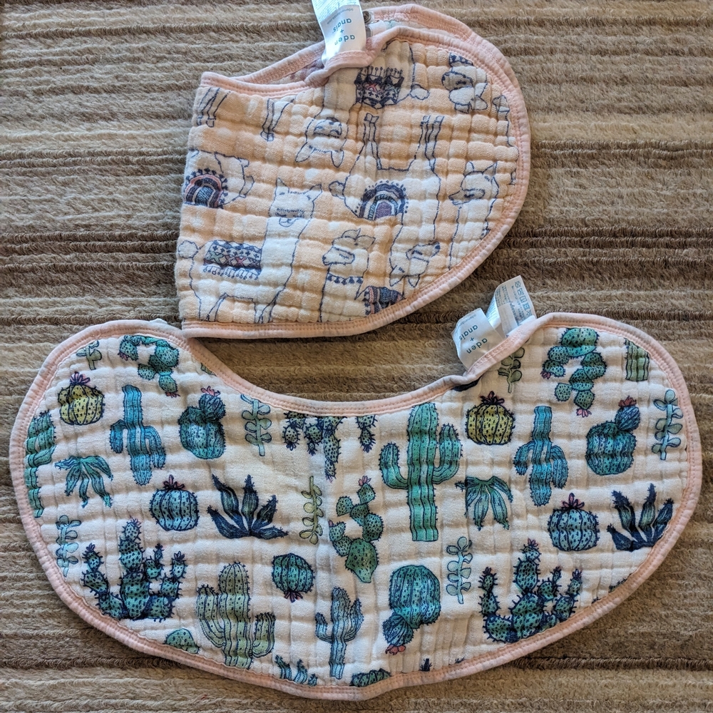 aden + anais Desert and Animal Print Bib Set